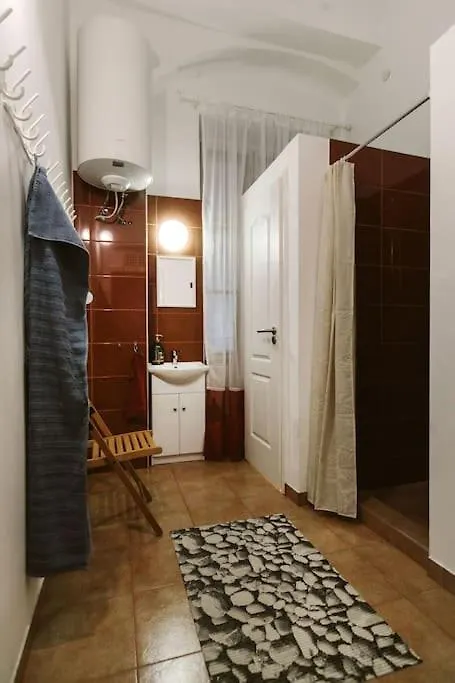 Gigantic Modern Apartment For Up To 10 Guests Next To Basilica! 布达佩斯