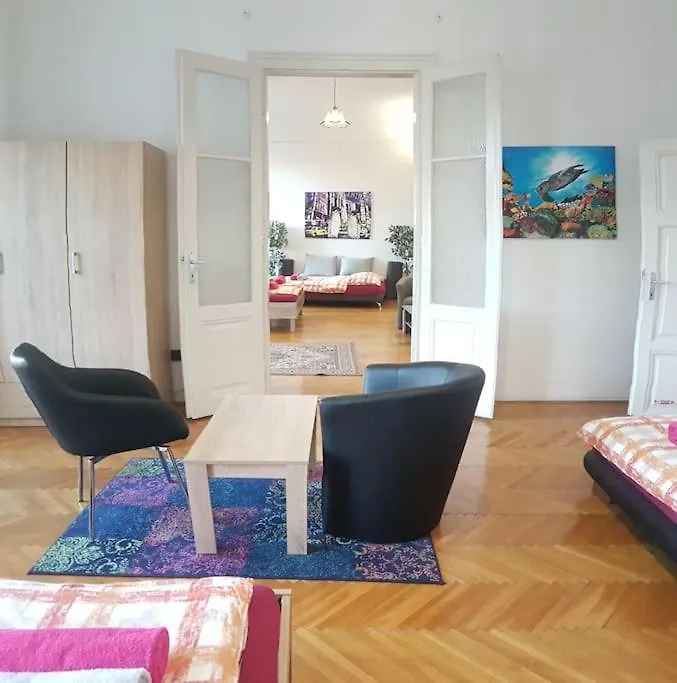 Gigantic Modern Apartment For Up To 10 Guests Next To Basilica! 布达佩斯
